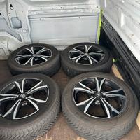Set cerchi e gomma invernale 17"originale Toyota