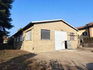 Immobile di 265 m² con 1 locale a Trofarello
