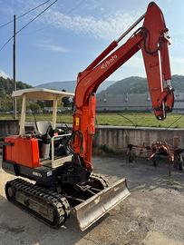 Escavatore kubota kx021