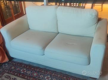 Divano due posti in tessuto bianco
