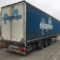 Semirimorchio centinato