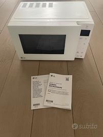 Forno a microonde, LG