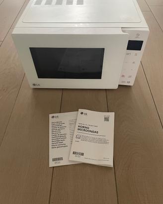 Forno a microonde, LG