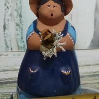 Statuina in terracotta La massaia Salentina. 14x9