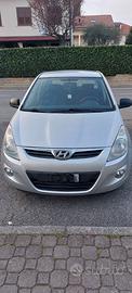 Vendo HYUNDAI i20 - 2011