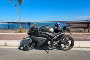 Yamaha yzfr125