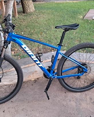 Mountain bike giant TG M 2022 