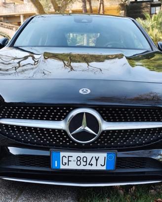 Mercedes-benz CLA 180 Premium