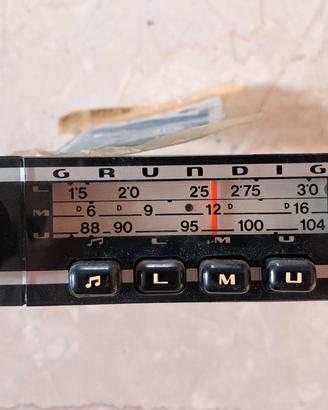 Auto Radio anni 70 marca GRUNDIG