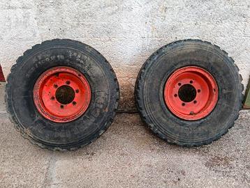 2 cerchi e 2 gomme 255/100 R16