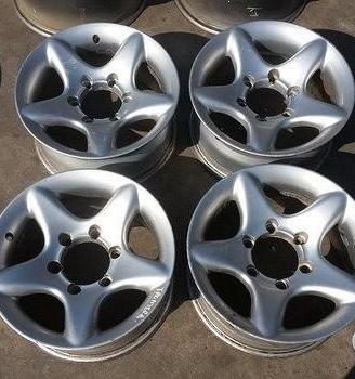 Cerchi In Lega Da 15" Per Opel Frontera 1998