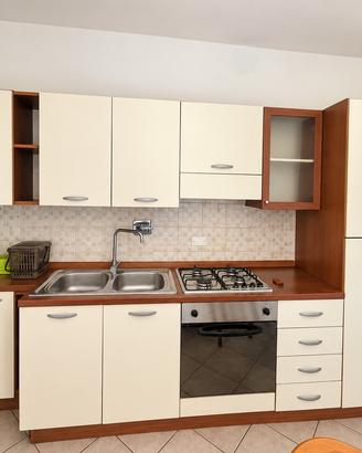 CUCINA COMPLETA  - BUONE CONDIZIONI