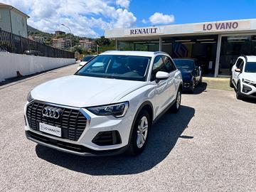 Audi Q3 35 TDI quattro S tronic Business Sport