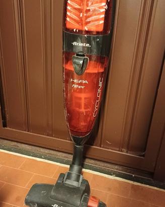 SCOPA ELETTRICA SENZA SACCHETTO Ariete 2772/4