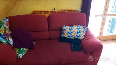 Divano letto 2/3 posti rosso in tessuto 