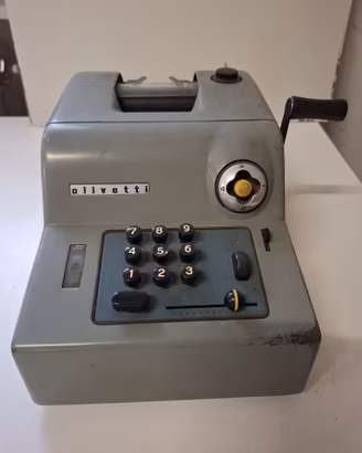 Calcolatrice Meccanica Vintage Olivetti Summa 15