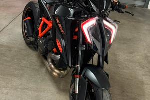 KTM SUPER DUKE 1290 R