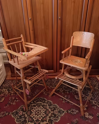 coppia di seggioloni in legno antichi 