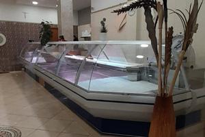 Attività commerciale di macelleria e attrezzature