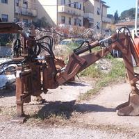 Braccio retro-escavatore usato DALLA BONA