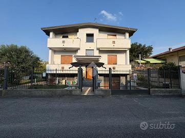 PORZIONE DI BIFAMILIARE A VIGEVANO