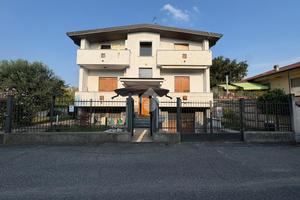 PORZIONE DI BIFAMILIARE A VIGEVANO