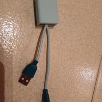 caricabatteria e supporto telefono