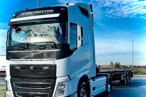 Volvo FH 500 + Portacontainer d- tec