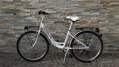 Bicicletta per bambina.