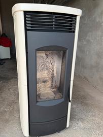 STUFA A PELLET MONTEGRAPPA - 9Kw