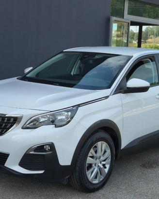 PEUGEOT 3008 BHDi 130 Business NAVY