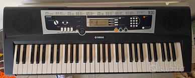 pianola Yamaha pianoforte 