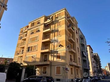 3 LOCALI A VADO LIGURE