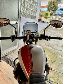 Moto guzzi V9 Bobber