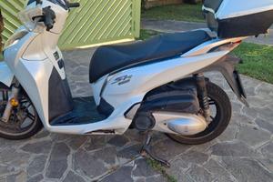 Honda Sh 300