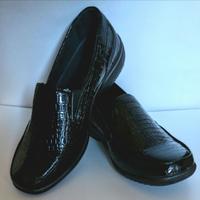 Mocassini donna vernice nera nuovi