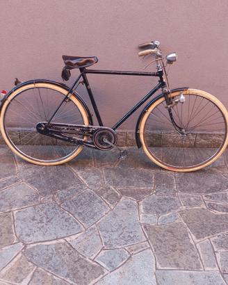 Bianchi epoca a bacchetta  uomo.