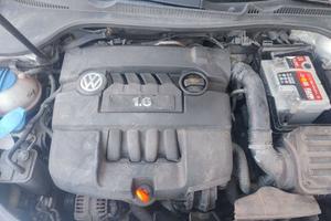 MOTORE VW GOLF 5 - V 1.6 BENZINA ANNO 2005