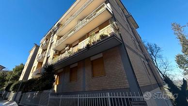 Completamente ristrutturato con box guarda qua