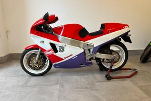 Bimota YB6 (YAMAHA) valuto permuta