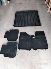 Tappeti in gomma per Fiat Freemont