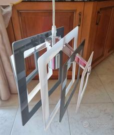 lampadario bianco e grigio 