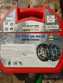 Catene da neve nuove di  varie dimensioni