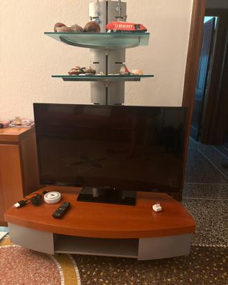 Mobile TV CATTELAN ITALIA