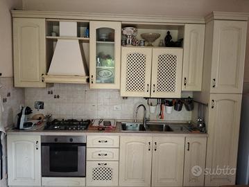 Cucina componibile lineare  metri  3,20