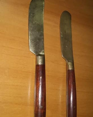 COPPIA DI COLTELLI VINTAGE - OTTONE E LEGNO