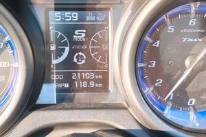 TMax 560