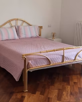 Letto matrimoniale in OTTONE + rete