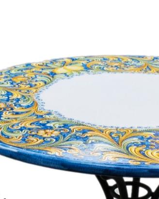Tavolo in ceramica e 4 sedie