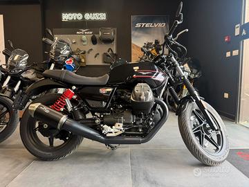 Moto Guzzi V7 Stone Special Edition